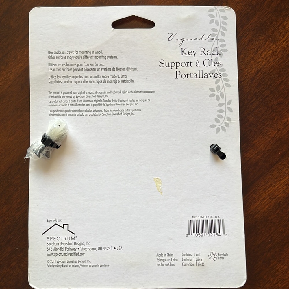 Vignette Metal Key Rack - Picture 7 of 12